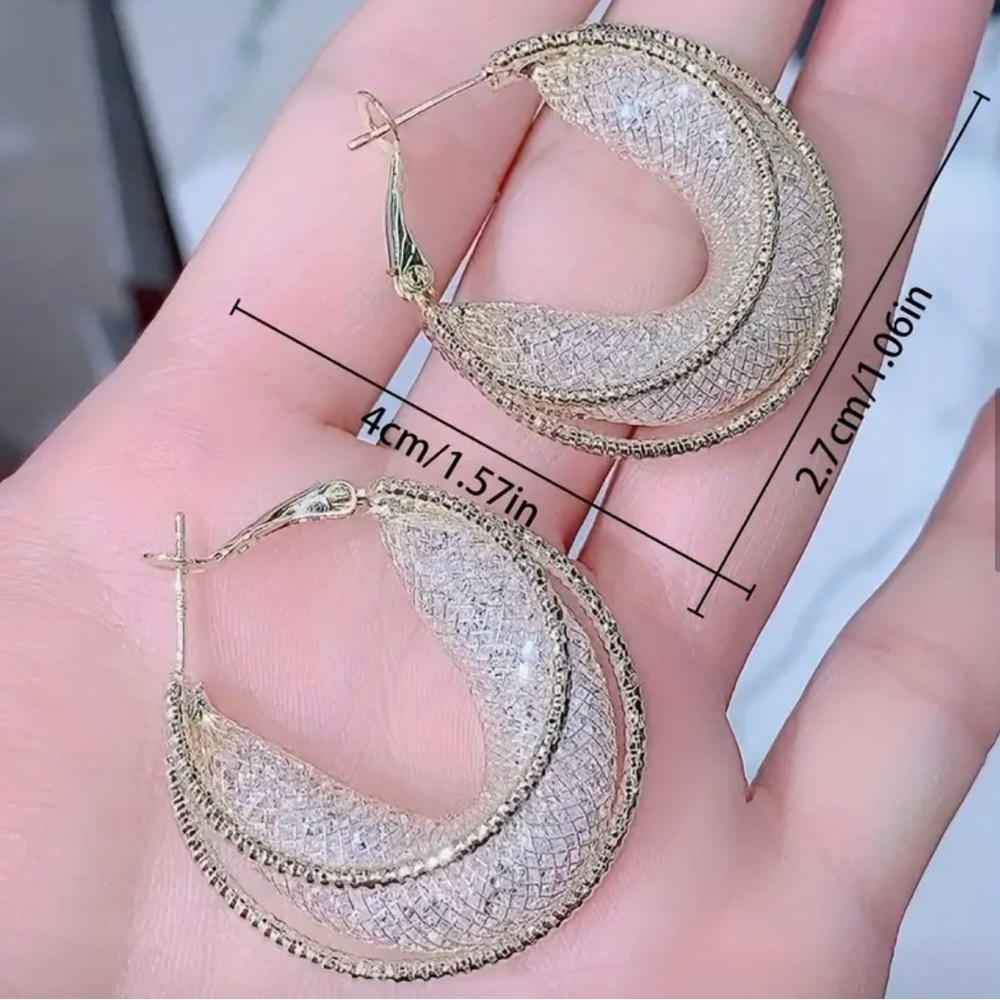 Beautiful Gold/Silver Hoop Earrings - Picture 4 of 5